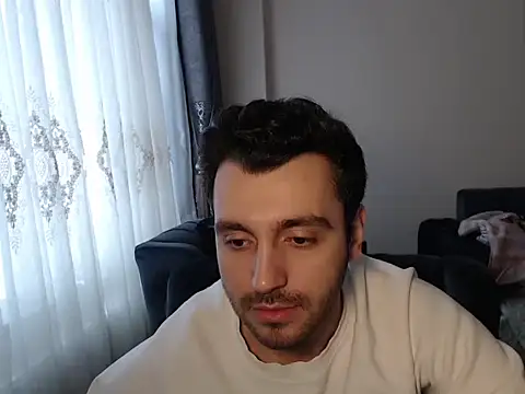 Snapshot of handsomeee04 chatting on 03.25.26 handsomeee04 online show from 03.25.26