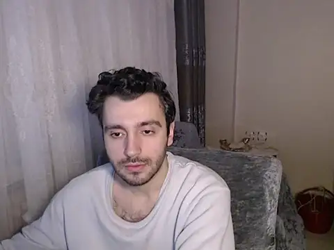 Snapshot of handsomeee04 chatting on 04.13.26 handsomeee04 online show from 04.13.26