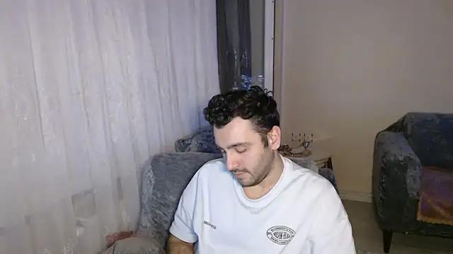 Snapshot of handsomeee04 chatting on 06.13.26 handsomeee04 online show from 06.13.26