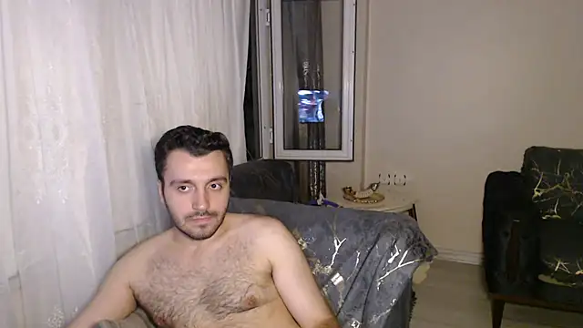 Snapshot of handsomeee04 chatting on 07.17.26 handsomeee04 online show from 07.17.26