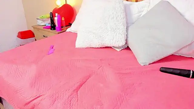 Nicole Angels  online show from 02.14.26