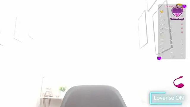 Snapshot of MommyHelpsmee chatting on 02.07.25 MommyHelpsmee online show from 02.07.25