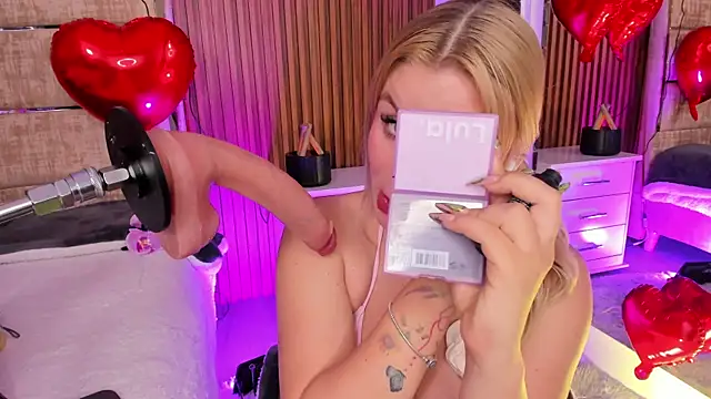 LolaAngellx online show from 02.14.26