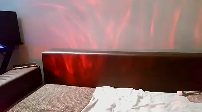 Snapshot of DiamondZar77038 chatting on 03.04.25 DiamondZar77038 online show from 03.04.25