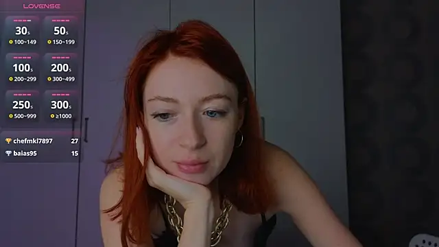 Cuteroxyfoxy online show from 07.25.26