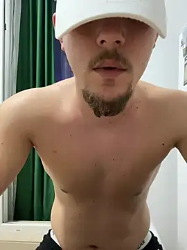 Snapshot of couplehot992 chatting on 12.30.24 couplehot992 online show from 12.30.24