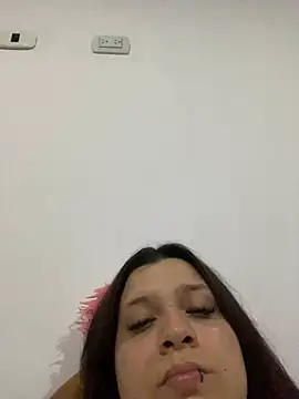 Sophia cyrus11 online show from 12.26.24