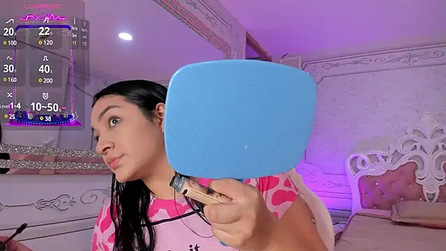 Snapshot of stefany_duque1_ chatting on 02.14.25 stefany duque1  online show from 02.14.25