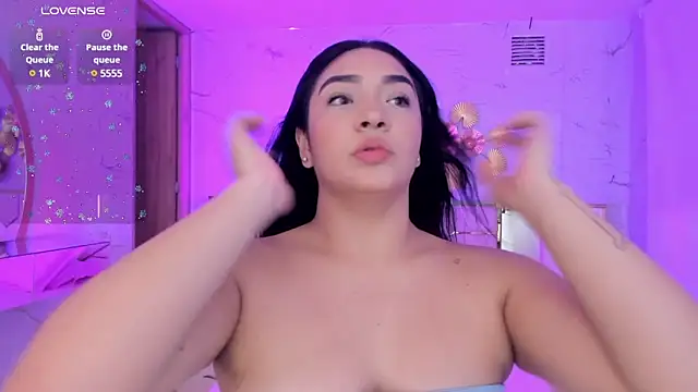 Snapshot of stefany_duque1_ chatting on 03.08.25 stefany duque1  online show from 03.08.25