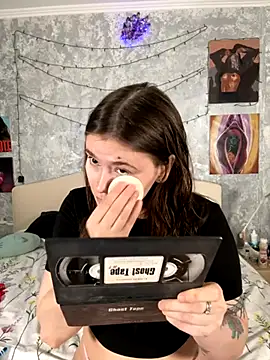 Sabrina shells online show from 11.16.25