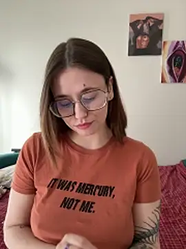 Sabrina shells online show from 04.04.26