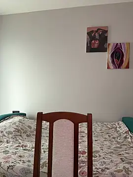 Sabrina shells online show from 04.08.26