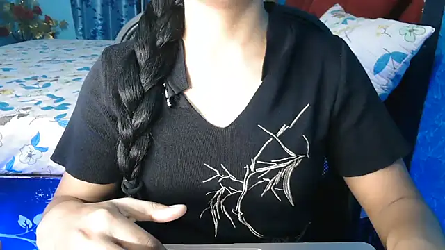 Snapshot of Somiya87 chatting on 06.05.26 Somiya87 online show from 06.05.26