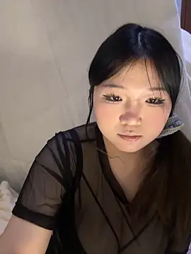 Snapshot of Happyou2 chatting on 01.24.25 Happyou2 online show from 01.24.25