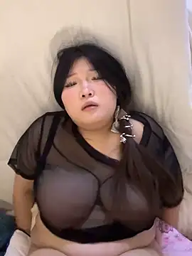 Snapshot of Happyou2 chatting on 01.24.25 Happyou2 online show from 01.24.25