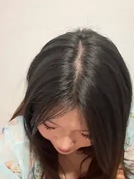 Snapshot of Happyou2 chatting on 02.18.25 Happyou2 online show from 02.18.25