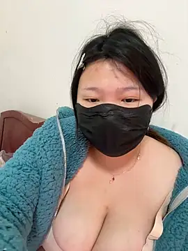 Snapshot of Happyou2 chatting on 03.02.25 Happyou2 online show from 03.02.25