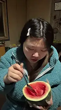 Snapshot of Happyou2 chatting on 03.06.25 Happyou2 online show from 03.06.25