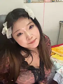 Snapshot of Happyou2 chatting on 03.20.25 Happyou2 online show from 03.20.25