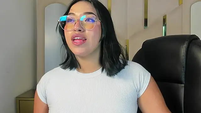 IsabellRodriguez18 online show from 05.11.26