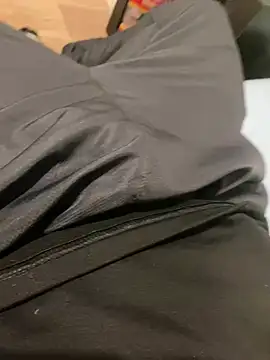 Snapshot of rominoucoquin chatting on 01.05.25 rominoucoquin online show from 01.05.25