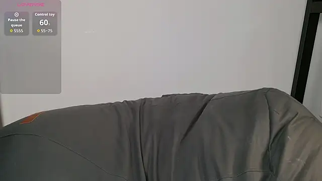 Yu UwU  online show from 02.07.26