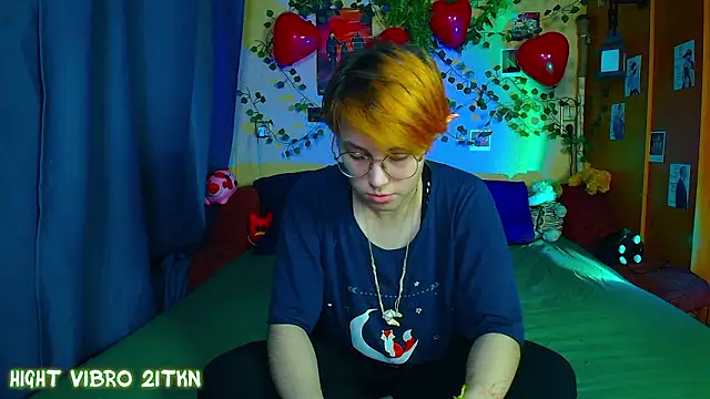 TrickyKitsune online show from 03.05.26