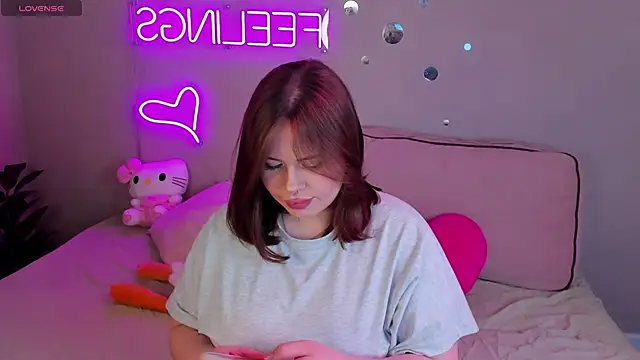 Snapshot of EricaElliott chatting on 05.09.26 EricaElliott online show from 05.09.26