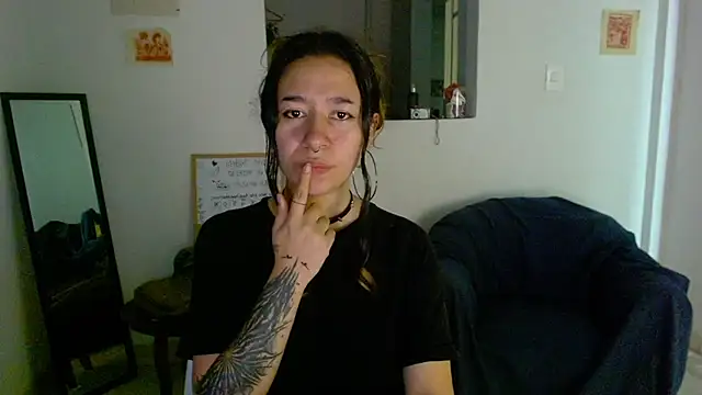 Snapshot of Maam_Ine chatting on 06.14.26 Maam Ine online show from 06.14.26