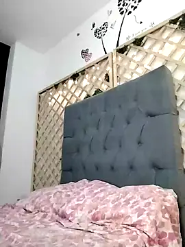 Snapshot of Mia_WAll chatting on 01.10.25 Mia WAll online show from 01.10.25