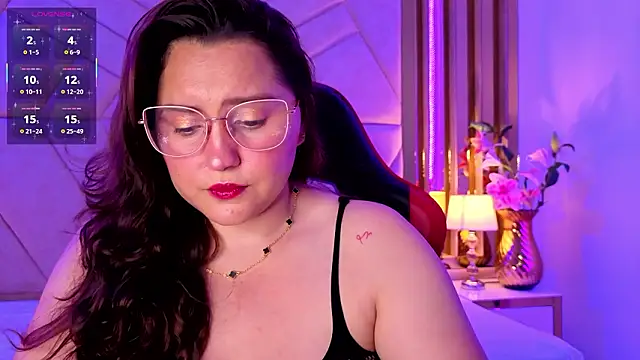 LunaPleasure online show from 02.22.26