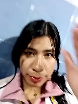 Pamelamilkk 1007 online show from 11.28.25