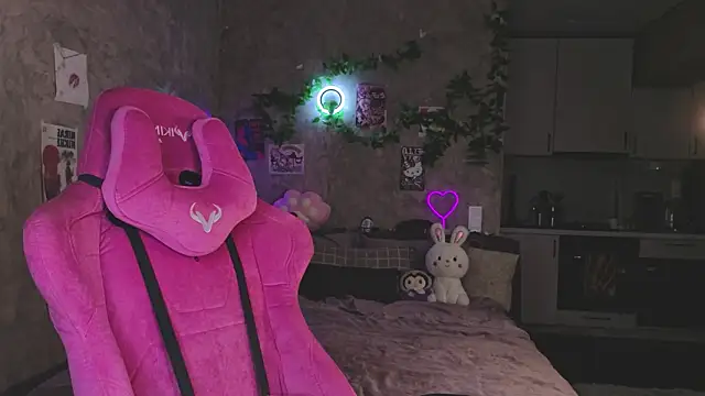 yummylisa online show from 02.23.26