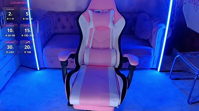 evanew  online show from 10.24.25