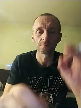 krecik1988 online show from 10.18.25