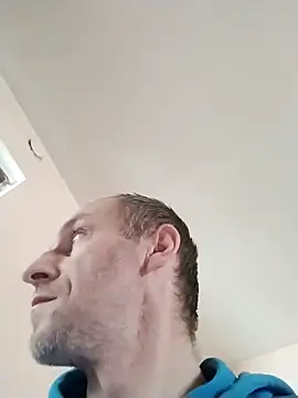 krecik1988 online show from 02.17.26