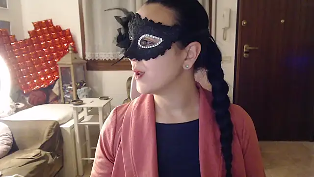 Snapshot of LasolitaAuri chatting on 02.21.25 LasolitaAuri online show from 02.21.25