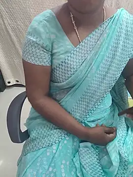 Snapshot of Tamil_roja69 chatting on 07.16.26 Tamil roja69 online show from 07.16.26