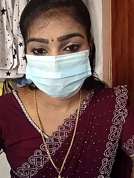 Snapshot of meena_27 chatting on 02.15.25 meena 27 online show from 02.15.25