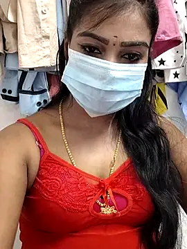Snapshot of meena_27 chatting on 02.17.25 meena 27 online show from 02.17.25