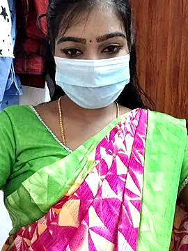 Snapshot of meena_27 chatting on 02.18.25 meena 27 online show from 02.18.25