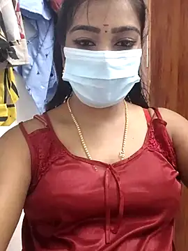 Snapshot of meena_27 chatting on 02.26.25 meena 27 online show from 02.26.25