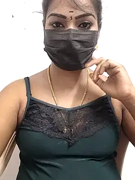 Snapshot of meena_27 chatting on 10.23.25 meena 27 online show from 10.23.25