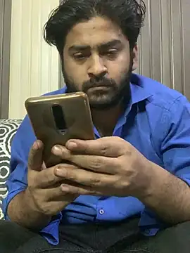 Snapshot of indihotguy chatting on 03.19.25 indihotguy online show from 03.19.25