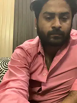 Snapshot of indihotguy chatting on 03.22.25 indihotguy online show from 03.22.25