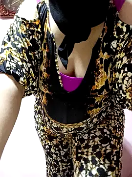 Snapshot of Botina-68 chatting on 02.23.25 Botina-68 online show from 02.23.25