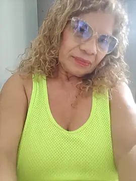 Snapshot of indiraa-channell chatting on 01.02.25 indiraa-channell online show from 01.02.25