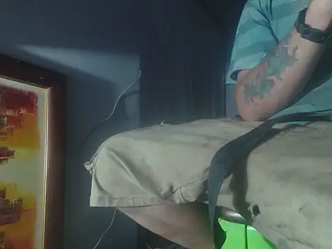 poesnuus999 online show from 04.15.26