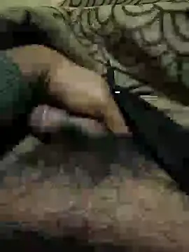 Snapshot of chinchi chatting on 12.25.24 chinchi online show from 12.25.24