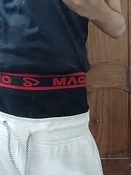 fakelove95 online show from 10.30.25